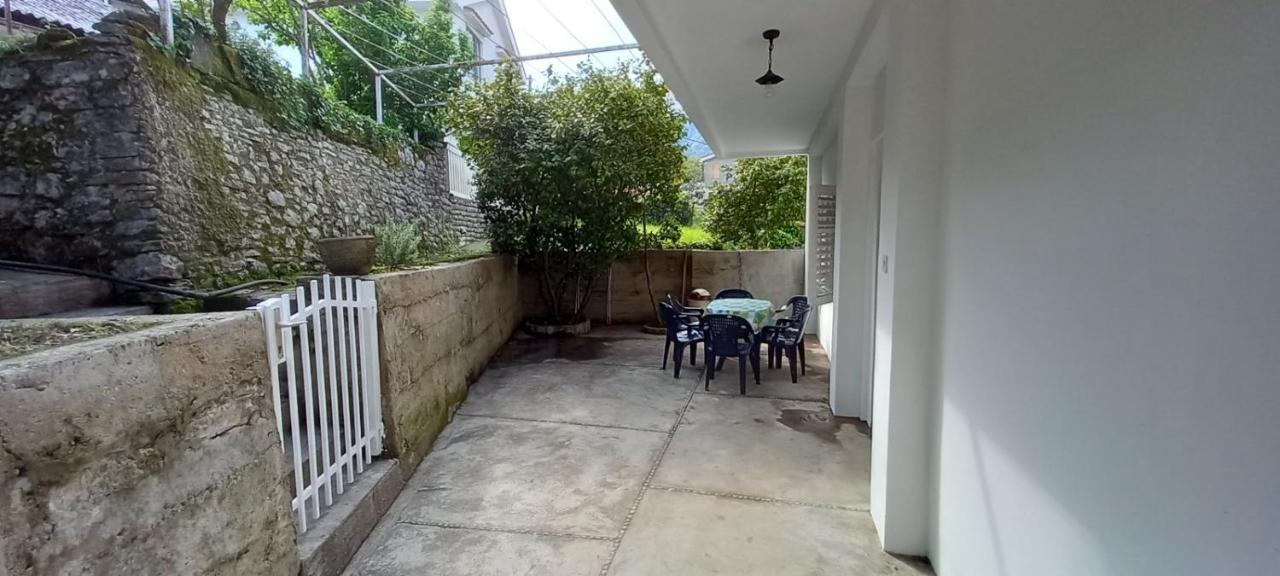 Apartments Dabovic Kotor Exterior photo