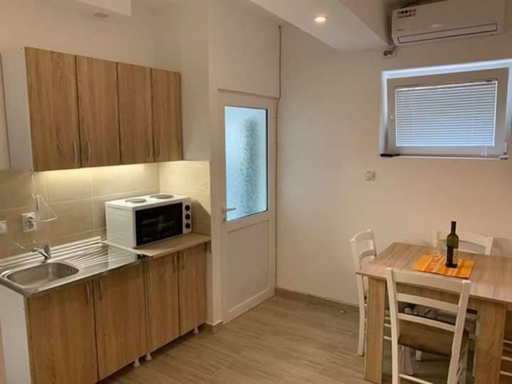 Apartments Dabovic Kotor Exterior photo
