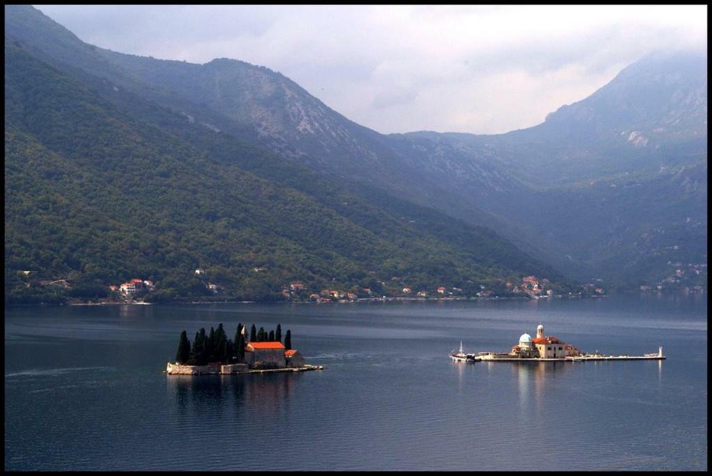 Apartments Dabovic Kotor Exterior photo